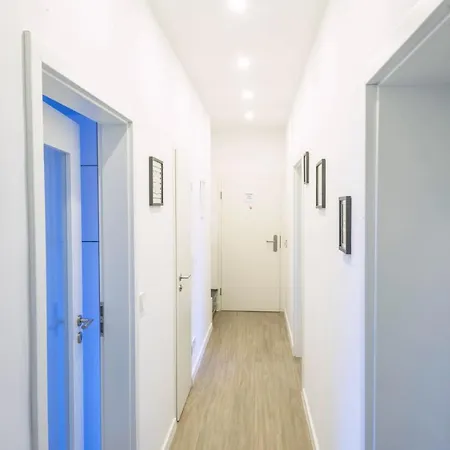 Zentral Gelegene Apartment *